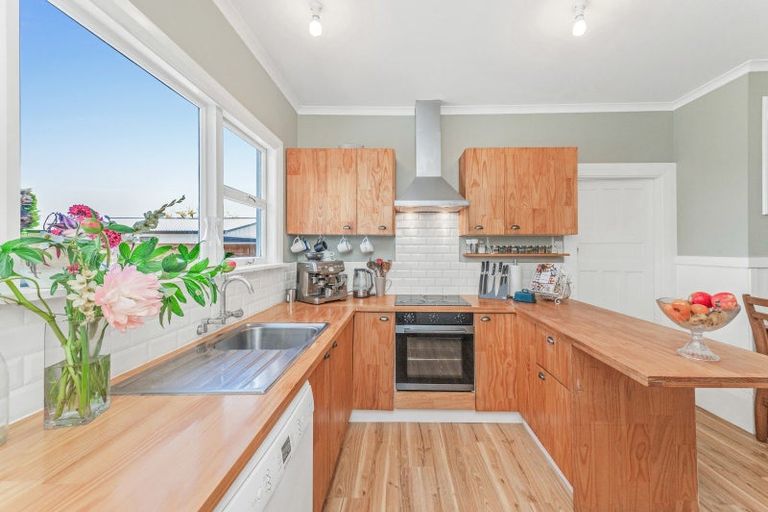 Photo of property in 2 Flannery Street, Leeston, 7632