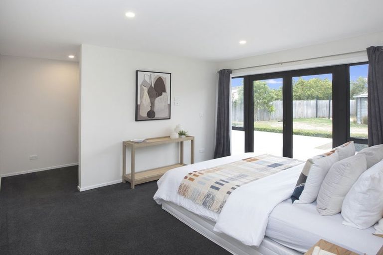 Photo of property in 10 Epping Place, Burnside, Christchurch, 8053