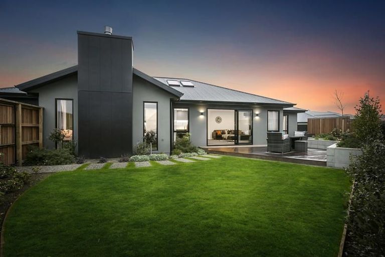 Photo of property in 16 Owhiro Avenue, Mosgiel, 9024