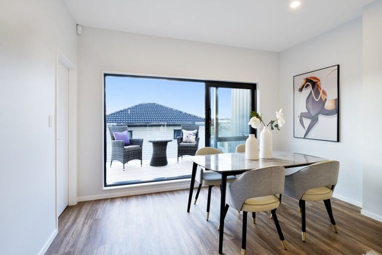 Photo of property in 14f Geordie Street, Henderson, Auckland, 0612