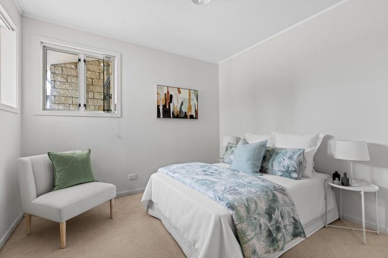 Photo of property in 9 Lakeside Drive, Orewa, 0931