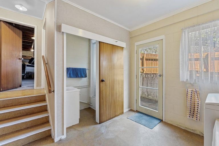 Photo of property in 68 Weatherly Road, Torbay, Auckland, 0630