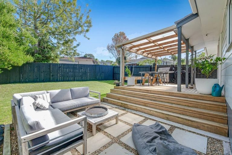 Photo of property in 20 Spargo Road, Massey, Auckland, 0614