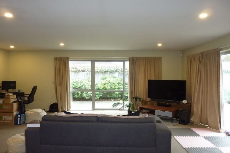 Photo of property in 4 Linden Grove Avenue, Hillmorton, Christchurch, 8024