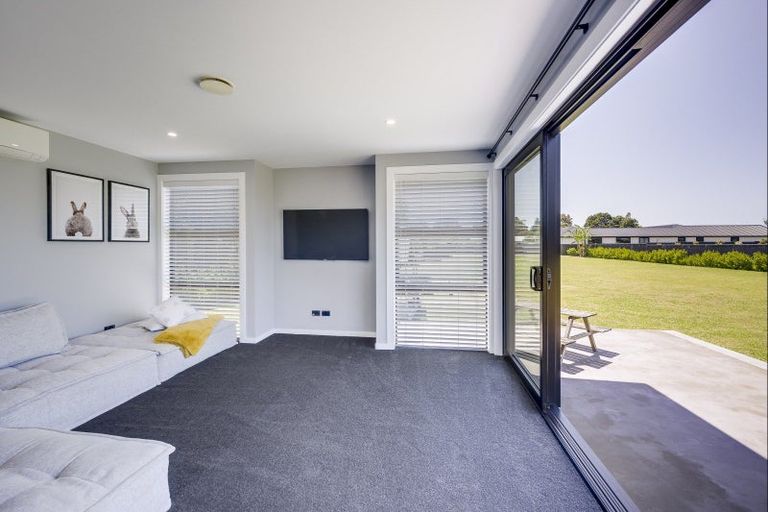 Photo of property in 68 Mcelwee Street, Jervoistown, Napier, 4112