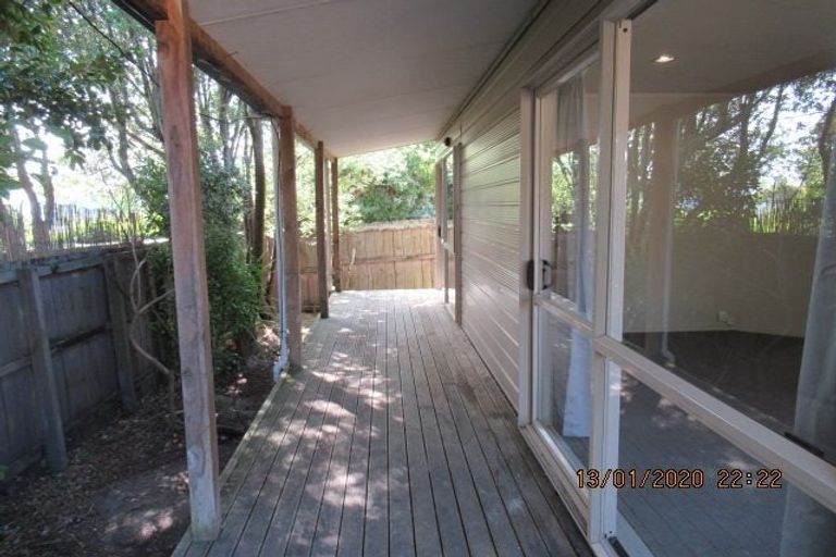Photo of property in 15 Illana Place, Ranui, Auckland, 0612