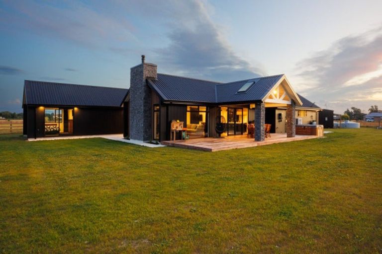 Photo of property in 151 Nannestads Line, Bunnythorpe, Palmerston North, 4775