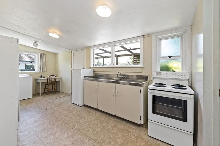 Photo of property in 124 Percival Street, Rangiora, 7400