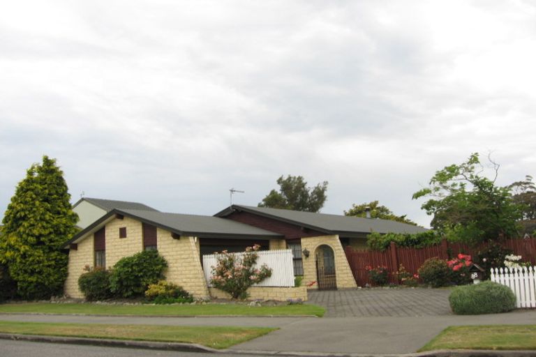 Photo of property in 88 Waratah Street, Avondale, Christchurch, 8061