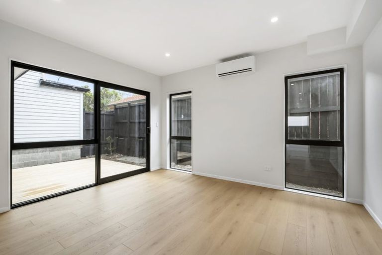 Photo of property in 23b Mercury Lane, Windsor Park, Auckland, 0632