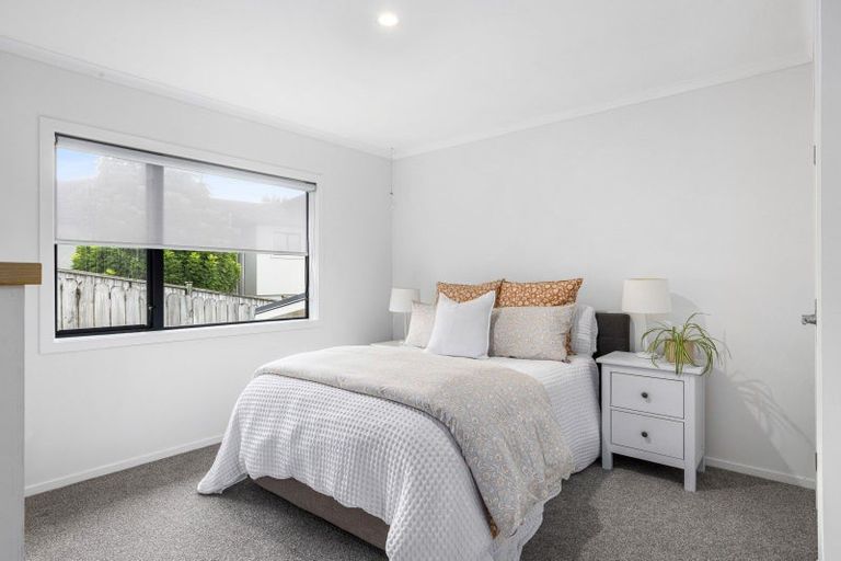 Photo of property in 57 Waldorf Crescent, Orewa, 0931