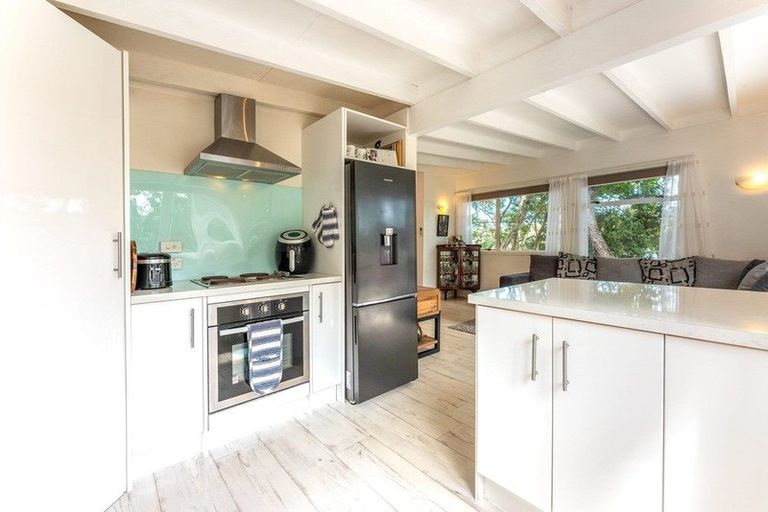 Photo of property in 72 Wharf Road, Ostend, Waiheke Island, 1081