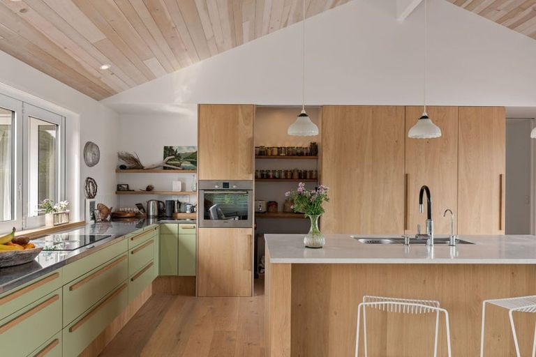 Photo of property in 157 Harris Street, Inner Kaiti, Gisborne, 4010