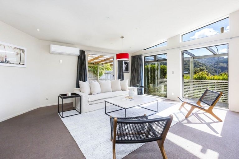 Photo of property in 6 Frankie Stevens Place, Riverstone Terraces, Upper Hutt, 5018