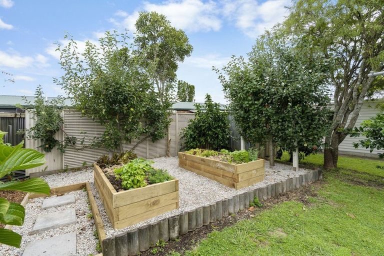 Photo of property in 28 Browning Street, Leamington, Cambridge, 3432