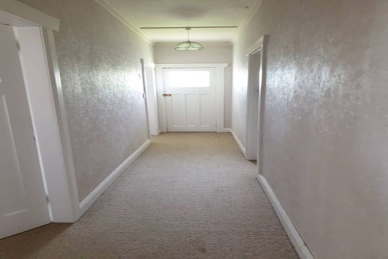 Photo of property in 15 High Street, Eltham, 4322