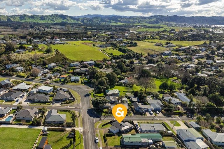 Photo of property in 44 Athenree Road, Athenree, Katikati, 3177