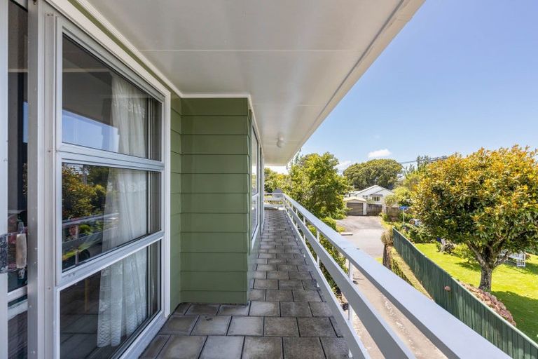 Photo of property in 4 Shortland Street, Lower Vogeltown, New Plymouth, 4310