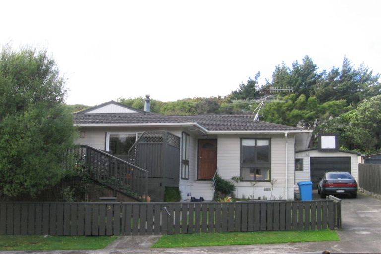 Photo of property in 5 Otira Grove, Kelson, Lower Hutt, 5010