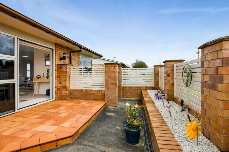 Photo of property in 11 Grey Street, Hawera, 4610