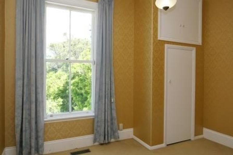 Photo of property in 35 Disley Street, Highbury, Wellington, 6012