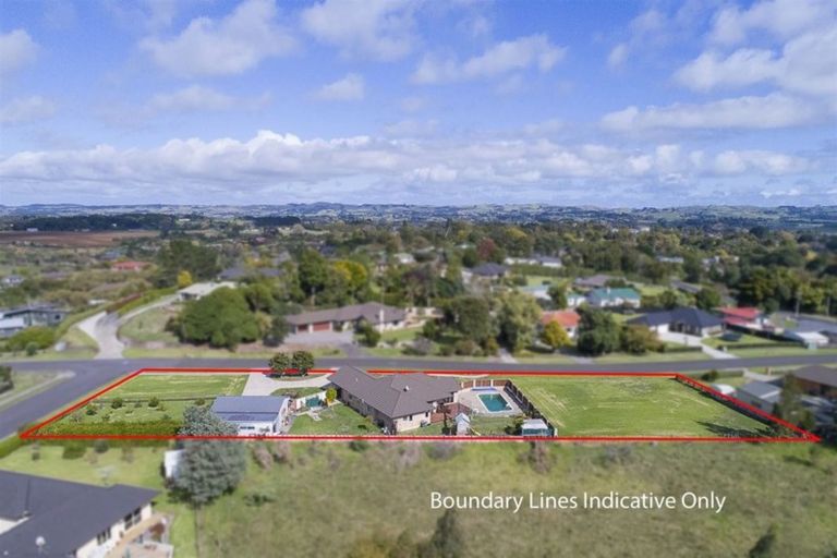 Photo of property in 5 Kendallvale Drive, Waiuku, 2123