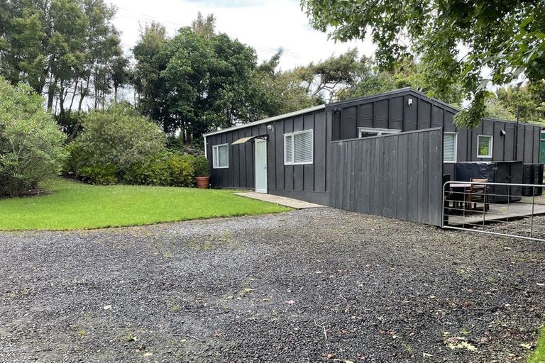 Photo of property in 41 Annandale Road, Kumeu, 0891