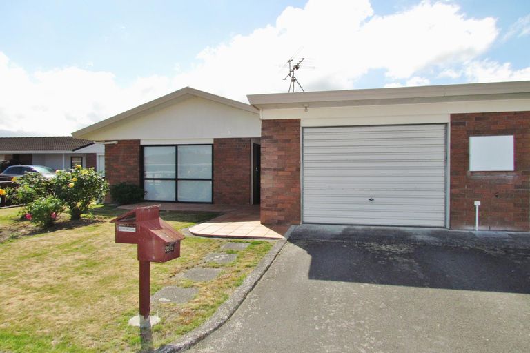 Photo of property in 33b Albert Street, Masterton, 5810