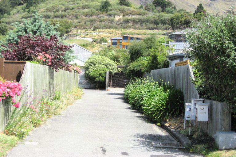 Photo of property in 1/37 Laing Crescent, Heathcote Valley, Christchurch, 8022