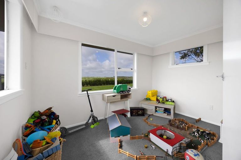 Photo of property in 376 Manaia Road, Manaia, Hawera, 4678