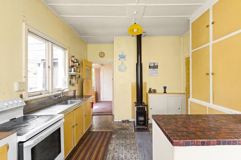 Photo of property in 35 Lucknow Road, Havelock North, 4130