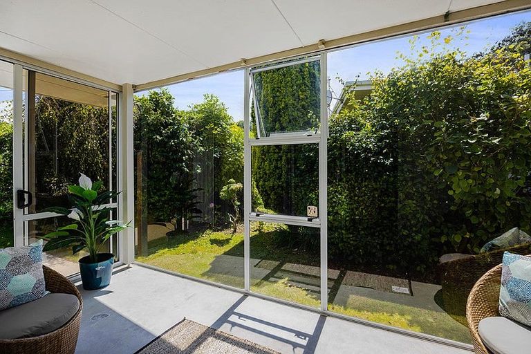 Photo of property in 3 Climie Crescent, Hawera, 4610