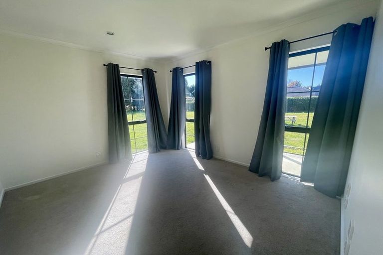 Photo of property in 47 Kebbell Terrace, Ohau, Levin, 5570