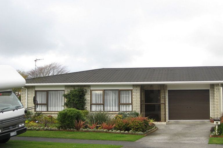 Photo of property in 29 Tiverton Crescent, Whalers Gate, New Plymouth, 4310