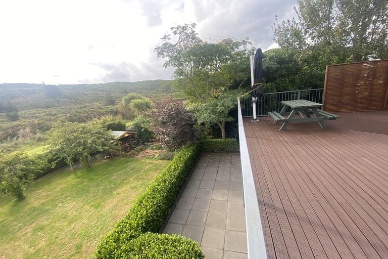 Photo of property in 27 Glentui Place, Waikawa, Picton, 7220