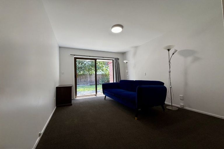 Photo of property in 242 Memorial Avenue, Burnside, Christchurch, 8053