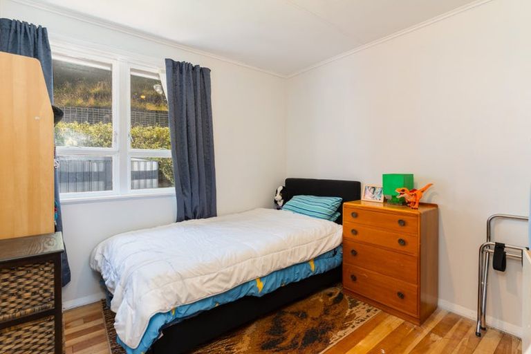 Photo of property in 189 Sievers Grove, Cannons Creek, Porirua, 5024