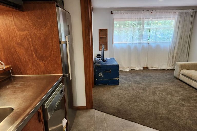 Photo of property in 34 Cannon Hill Crescent, Mount Pleasant, Christchurch, 8081