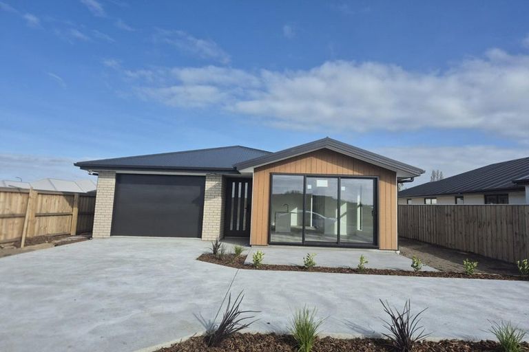 Photo of property in 32 Pateman Street, Woodend, 7610