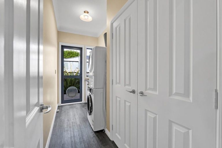 Photo of property in 69f Karamea Street, Whalers Gate, New Plymouth, 4310