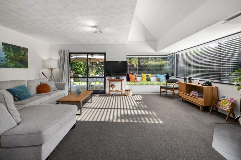 Photo of property in 39b Grand Vue Road, Kawaha Point, Rotorua, 3010