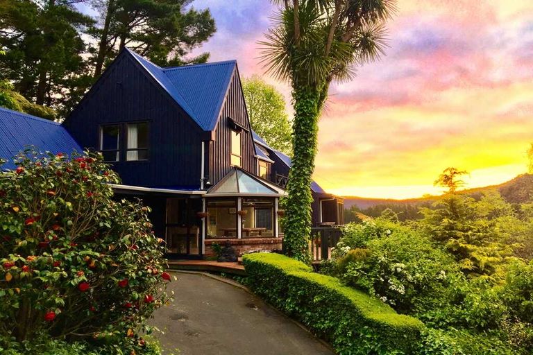 Photo of property in 236 Moores Valley Road, Wainuiomata, 5373