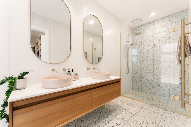 Photo of property in 11 Shearwater Lane, Point Wells, 0986