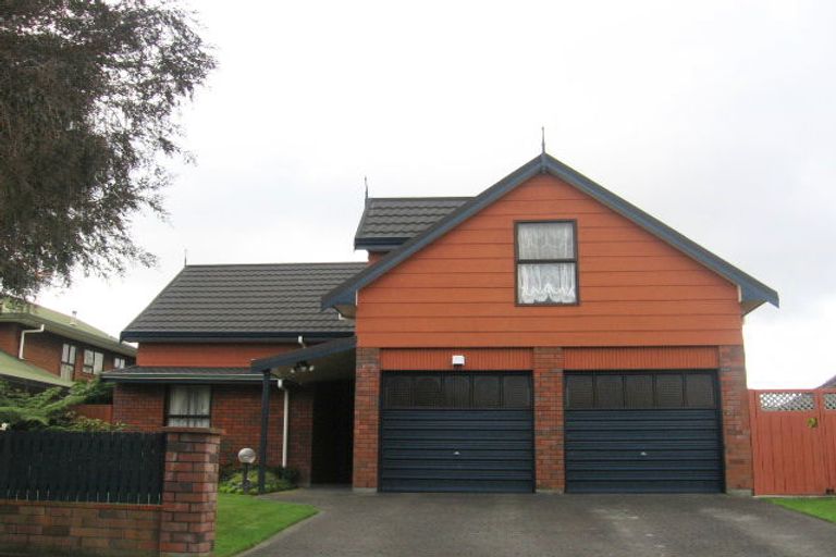 Photo of property in 14 Baton Place, Highbury, Palmerston North, 4412