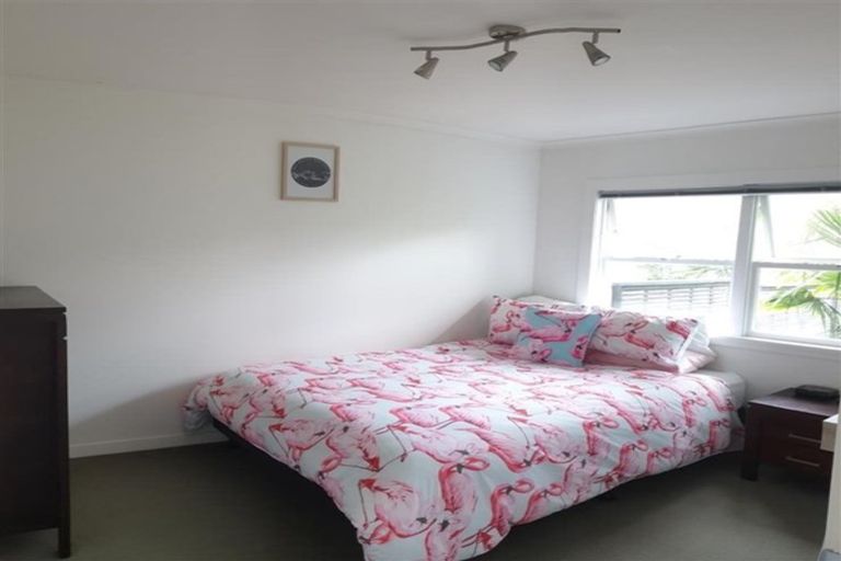 Photo of property in 3/9 Fifeshire Street, Belmont, Auckland, 0622