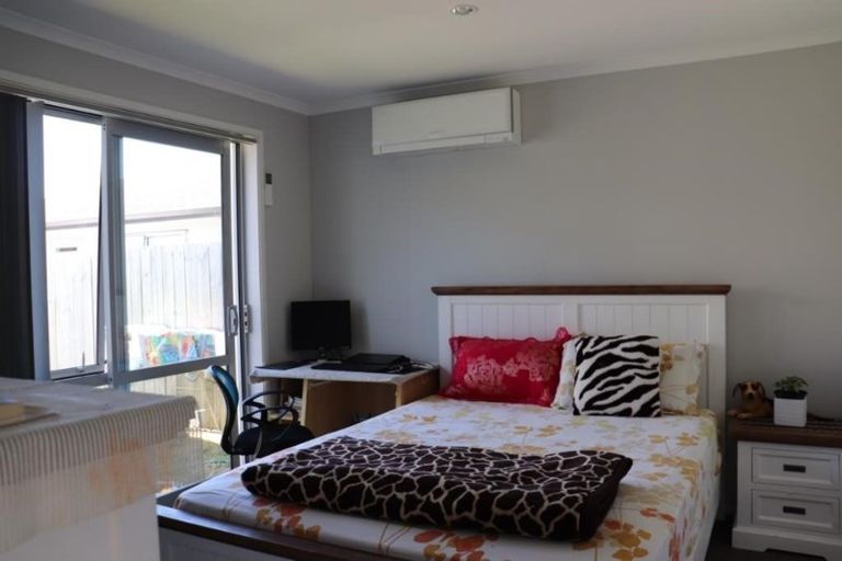 Photo of property in 8 Kaki Lane, Takanini, 2112