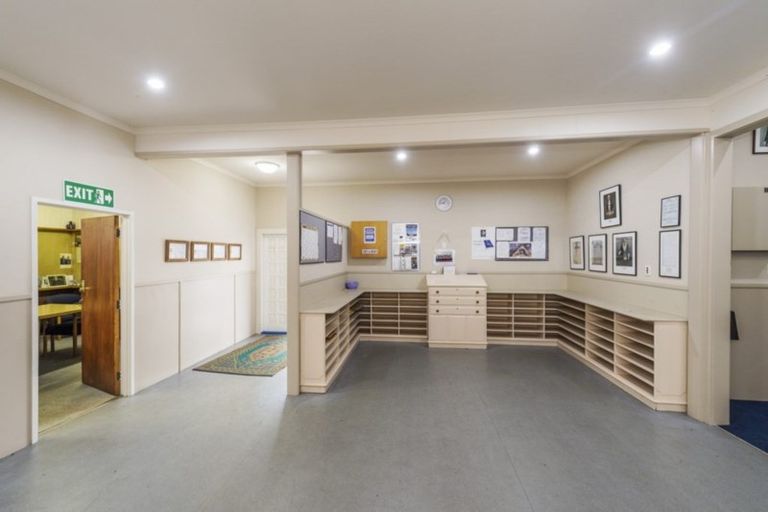 Photo of property in 1 Duke Street, Papakura, 2110