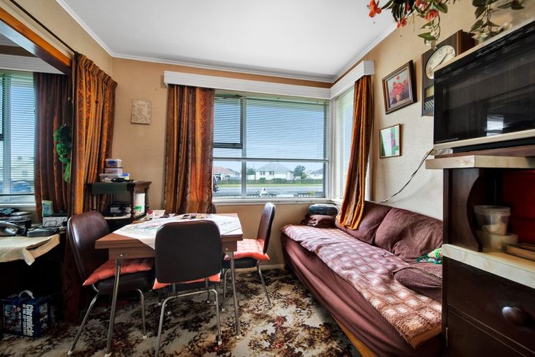 Photo of property in 277 South Road, Hawera, 4610