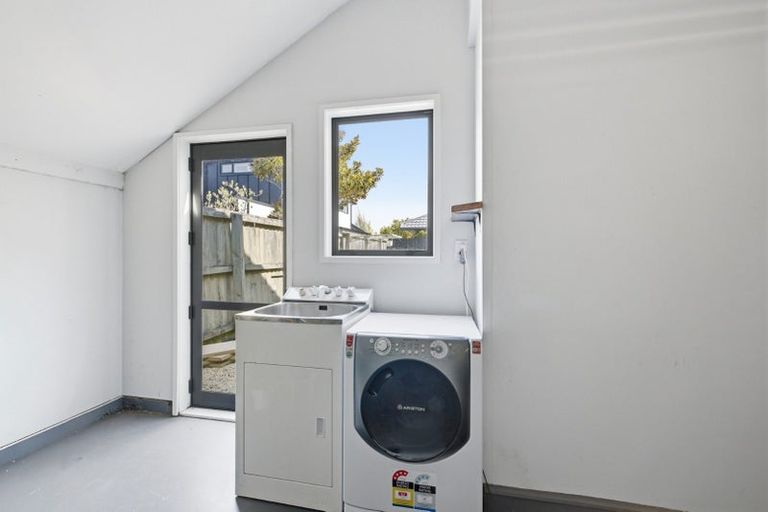 Photo of property in 48a Oxley Avenue, St Albans, Christchurch, 8014