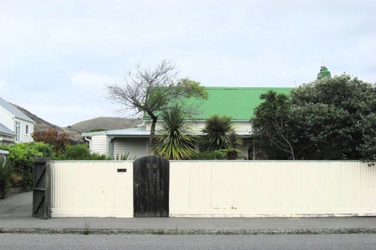 Photo of property in 58 Wiggins Street, Sumner, Christchurch, 8081
